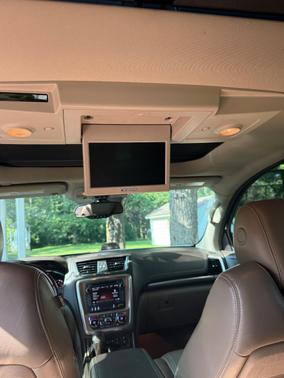 White 2015 GMC Acadia Denali