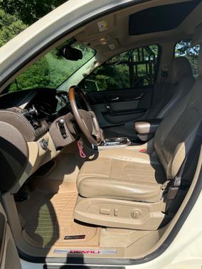 White 2015 GMC Acadia Denali