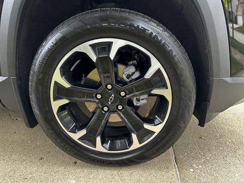 Black 2026 Chevrolet Equinox AWD LT