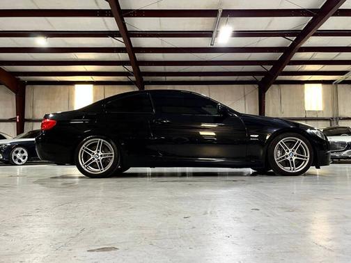 2011 BMW 335 is