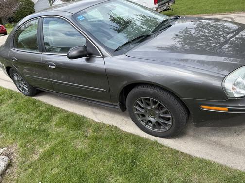 Beige 2005 Mercury Sable GS