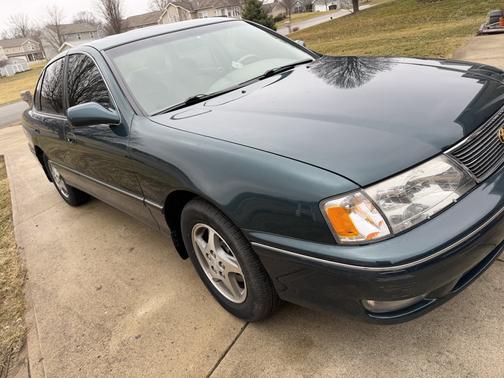 1999 Toyota Avalon XLS