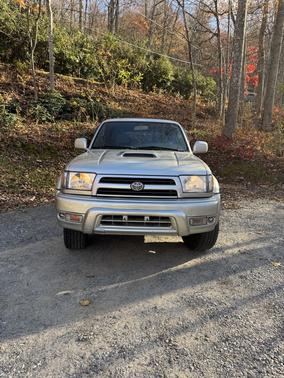2000 Toyota 4Runner SR5 4WD