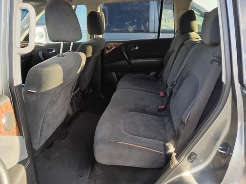 2017 Nissan Armada SV
