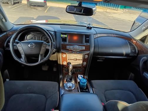 2017 Nissan Armada SV