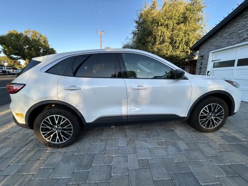 2022 Ford Escape PHEV SE