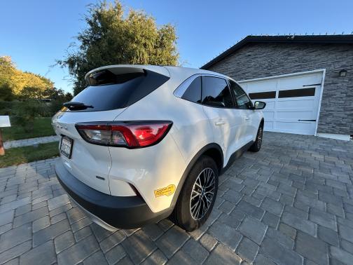 2022 Ford Escape PHEV SE