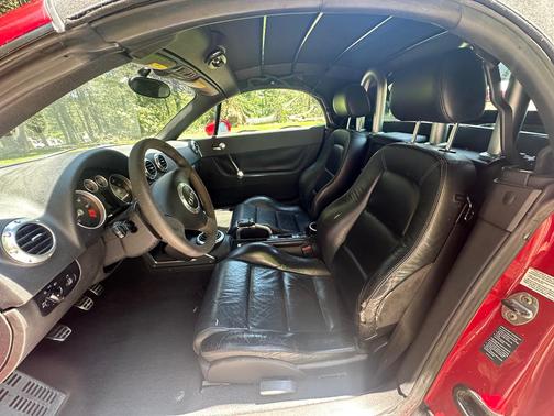 Red 2002 Audi TT Roadster quattro