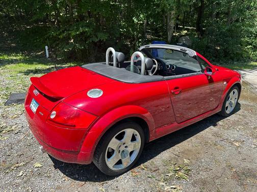 Red 2002 Audi TT Roadster quattro