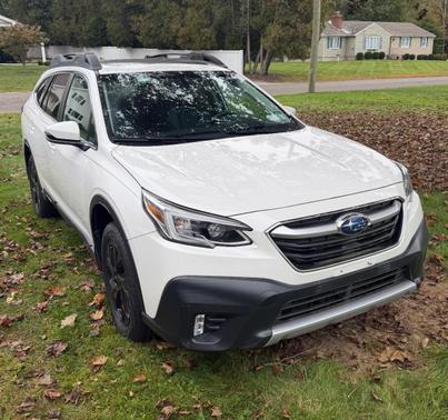 White 2022 Subaru Outback Limited