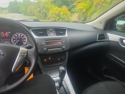 Blue 2014 Nissan Sentra SR
