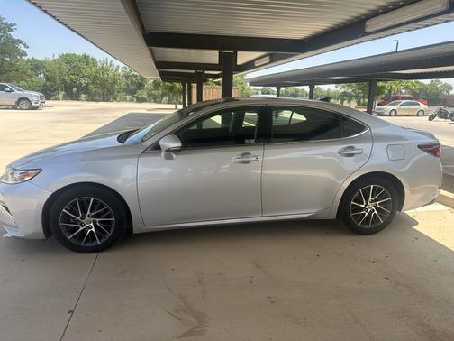 2017 Lexus ES 350 Base