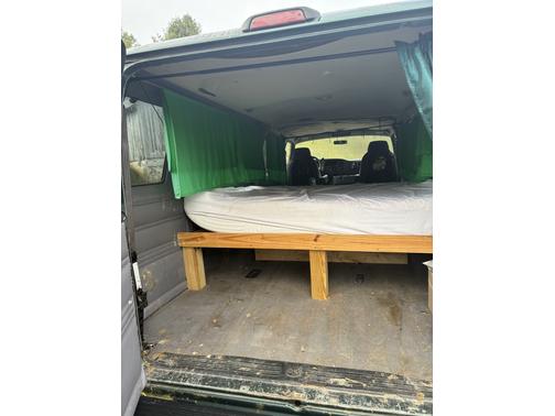 2000 Dodge Ram Wagon 3500 Maxi Wagon