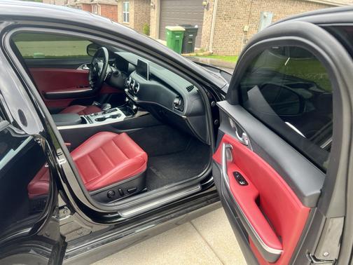 2019 Kia Stinger GT2