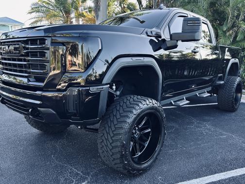 2024 GMC Sierra 2500 Pro