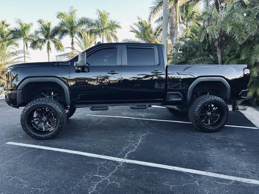 2024 GMC Sierra 2500 Pro