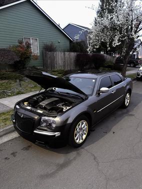 Gray 2008 Chrysler 300C Hemi