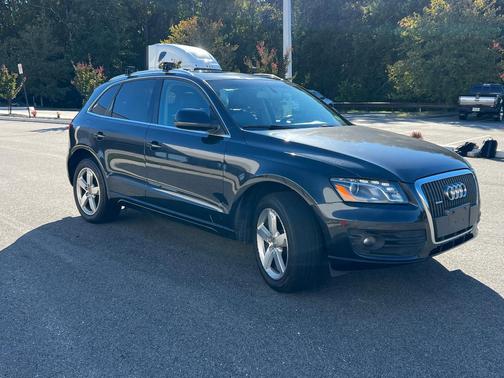 Blue 2012 Audi Q5 2.0T Premium Plus
