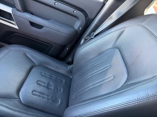 2022 Land Rover Defender S