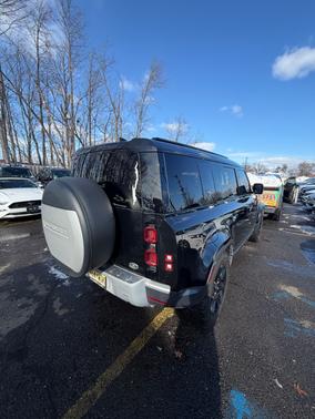 2022 Land Rover Defender S