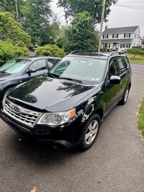 Black 2013 Subaru Forester 2.5X