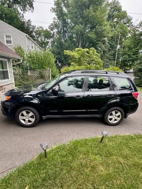 Black 2013 Subaru Forester 2.5X