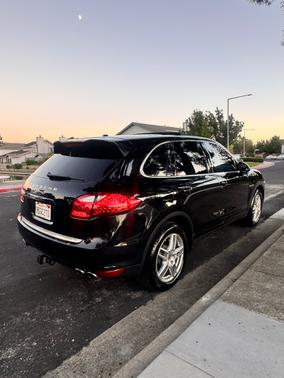 2014 Porsche Cayenne Cayenne S Hybrid