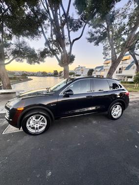 2014 Porsche Cayenne Cayenne S Hybrid