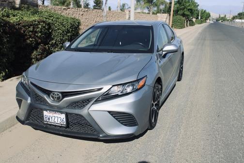 2019 Toyota Camry SE