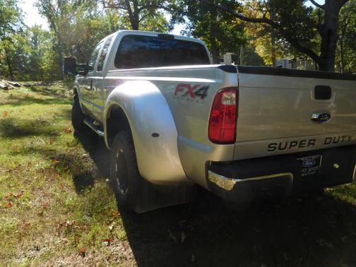 2003 Ford F-350 XLT SuperCab Super Duty DRW