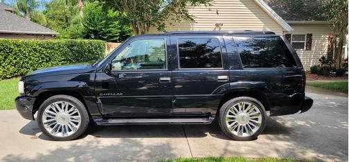 2000 Cadillac Escalade 4WD