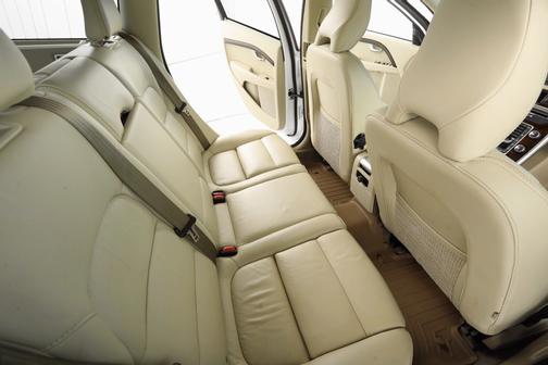 2015 Volvo XC70 T6 Platinum