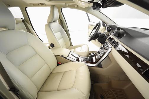 2015 Volvo XC70 T6 Platinum