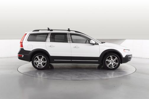 2015 Volvo XC70 T6 Platinum