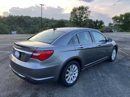 2013 Chrysler 200 Limited