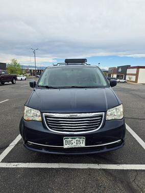 2013 Chrysler Town & Country Touring