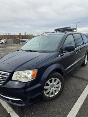 2013 Chrysler Town & Country Touring