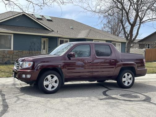 Red 2013 Honda Ridgeline RTL