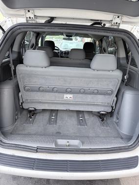 White 2005 Chrysler Town & Country Base