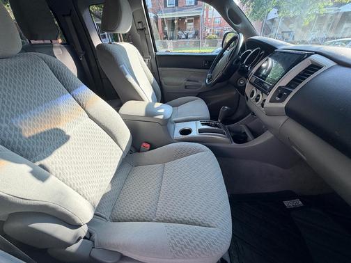 Gray 2009 Toyota Tacoma Access Cab