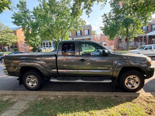 Gray 2009 Toyota Tacoma Access Cab