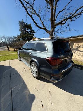 2015 Mercedes-Benz GL-Class GL 550 4MATIC
