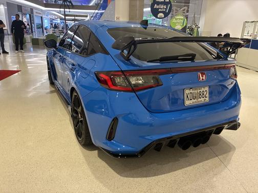 2023 Honda Civic Type R Base