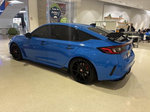 2023 Honda Civic Type R Base