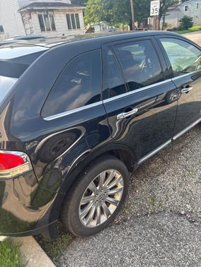 Black 2011 Lincoln MKX Base
