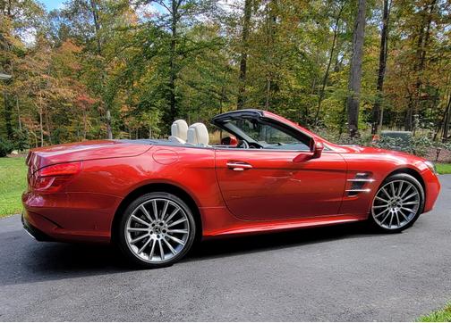 2019 Mercedes-Benz SL 550 Base
