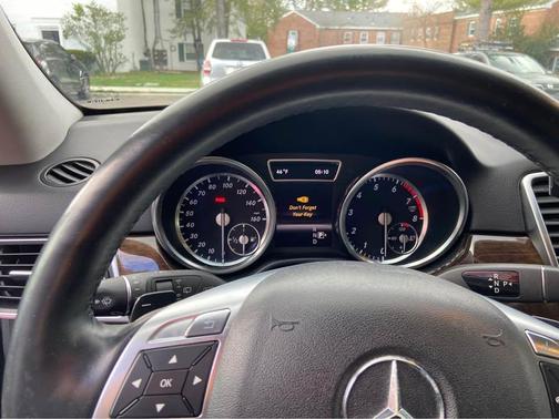 Black 2013 Mercedes-Benz M-Class ML 350 4MATIC