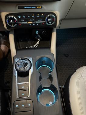 2020 Ford Escape Titanium Hybrid
