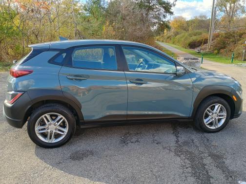 2022 Hyundai KONA SE