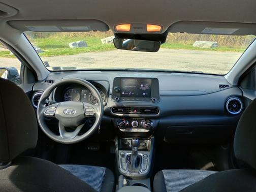 2022 Hyundai KONA SE